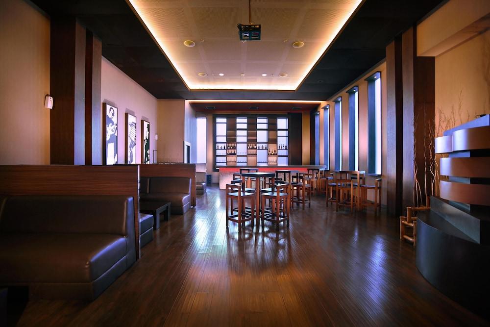 Aston Jember Hotel & Conference Center Extérieur photo
