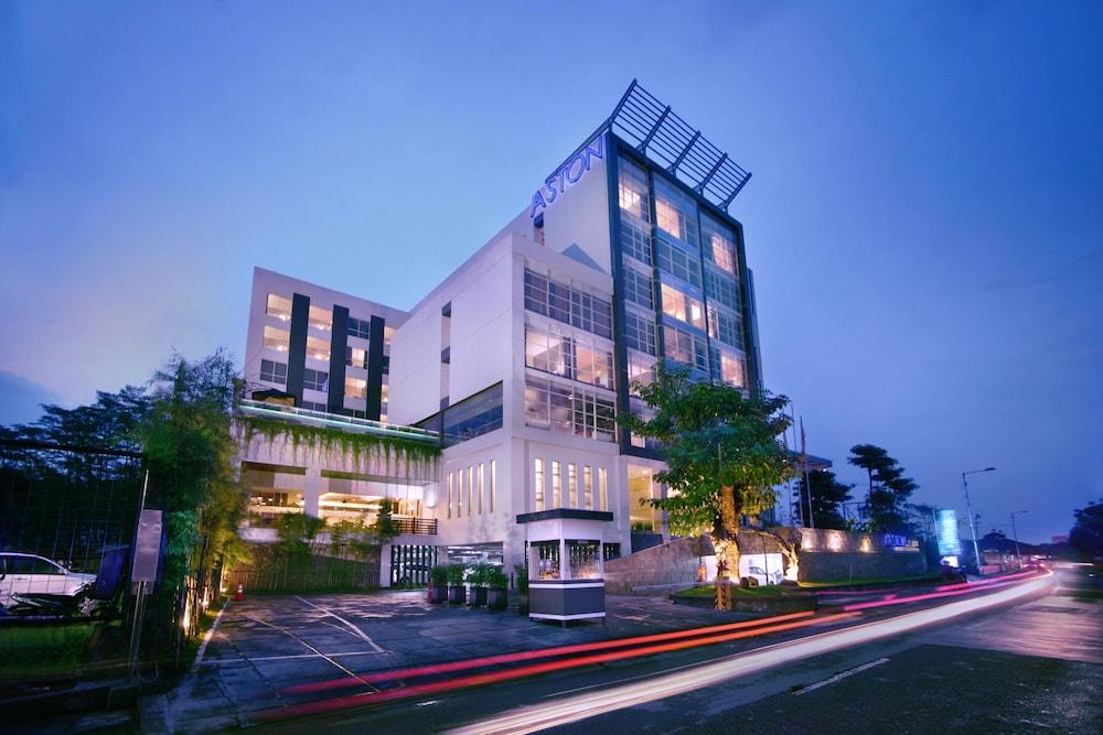 Aston Jember Hotel & Conference Center Extérieur photo