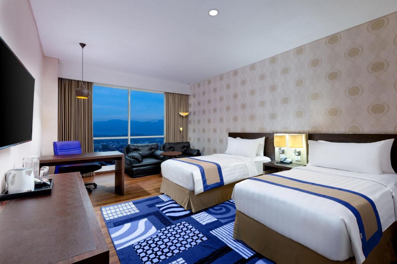 Aston Jember Hotel & Conference Center Extérieur photo