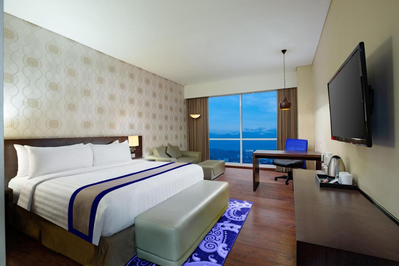 Aston Jember Hotel & Conference Center Extérieur photo