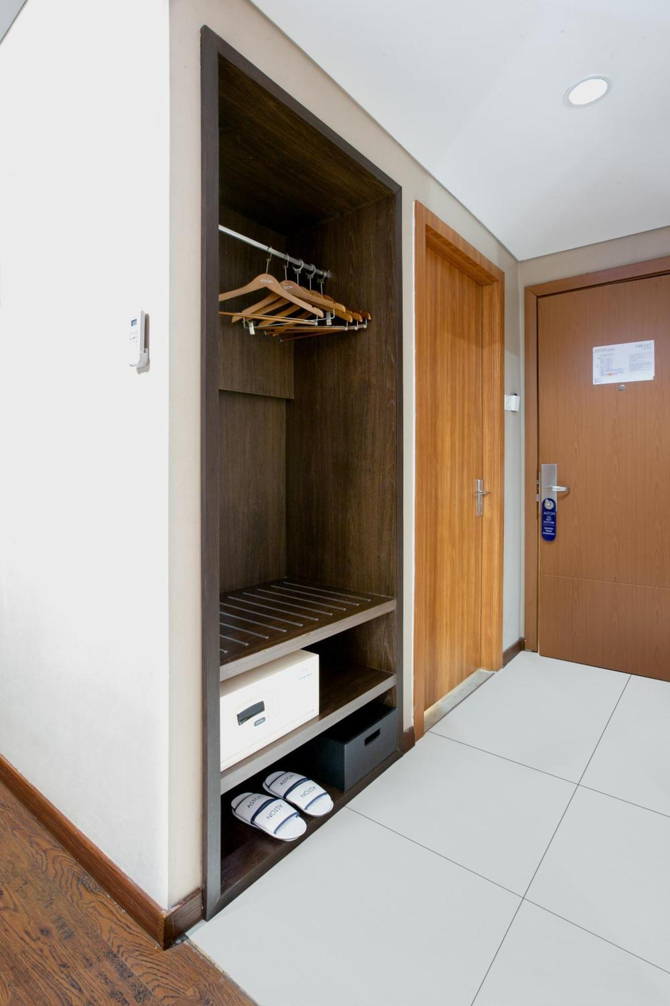 Aston Jember Hotel & Conference Center Extérieur photo